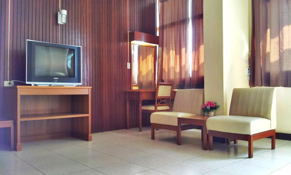 Tapee Hotel Surat Thani Extérieur photo