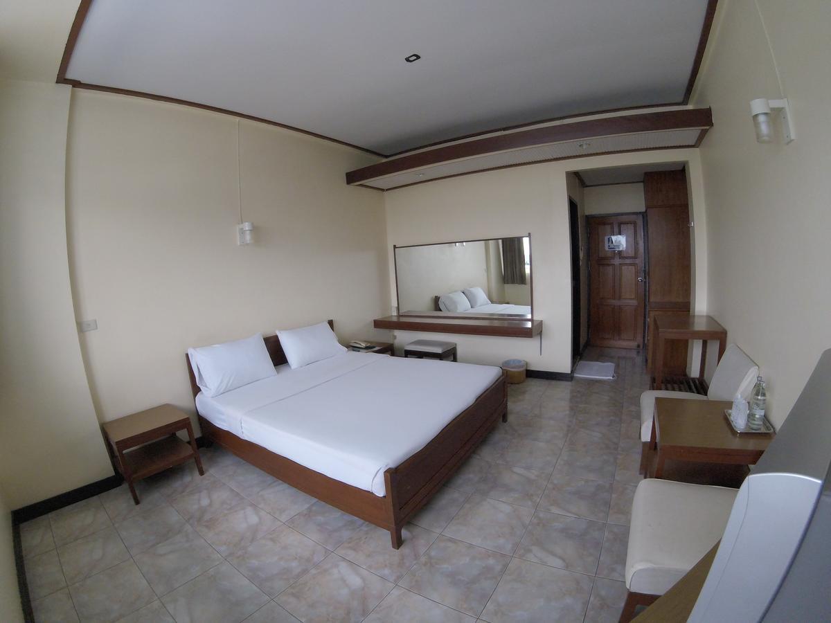 Tapee Hotel Surat Thani Extérieur photo