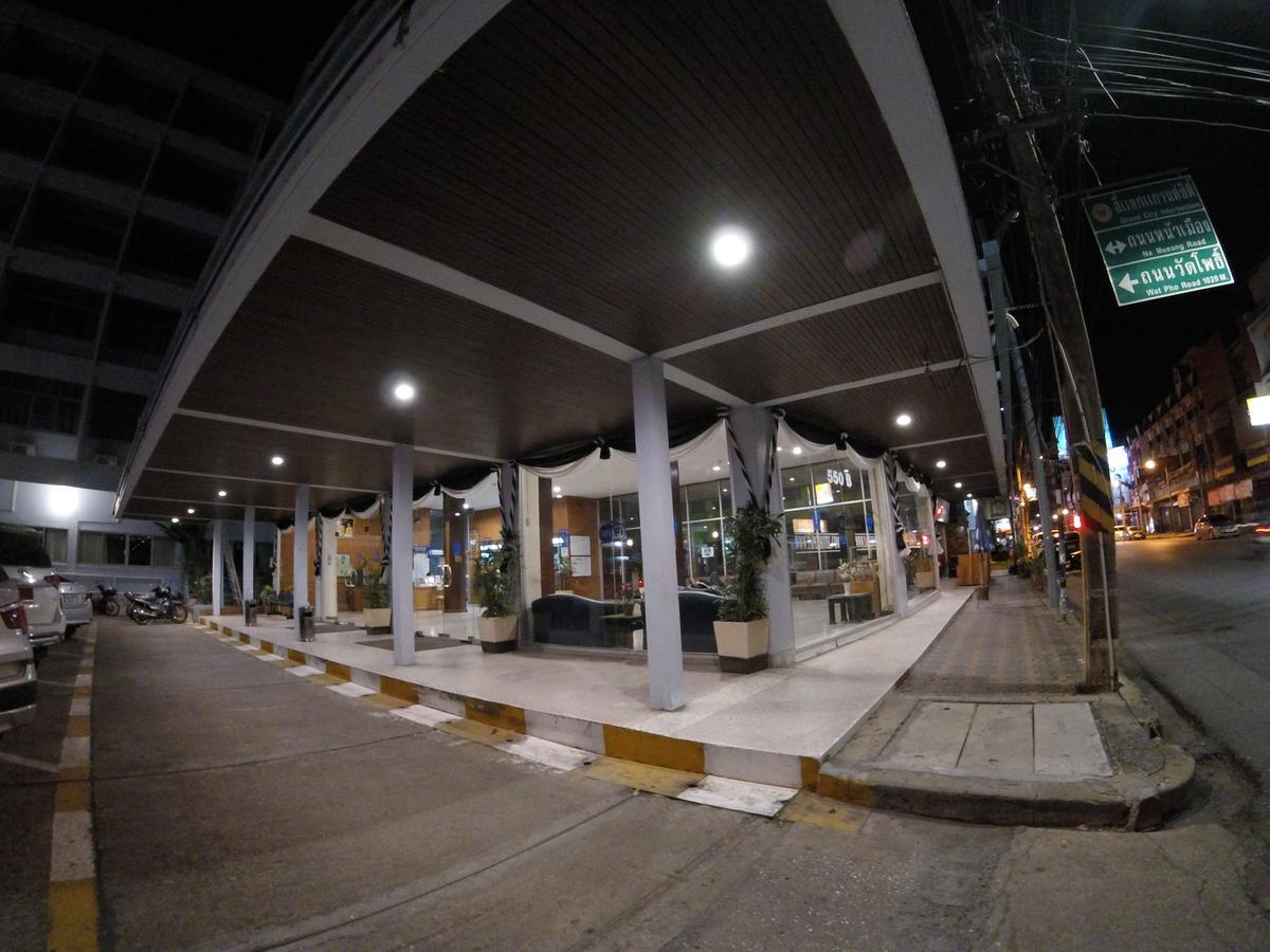 Tapee Hotel Surat Thani Extérieur photo