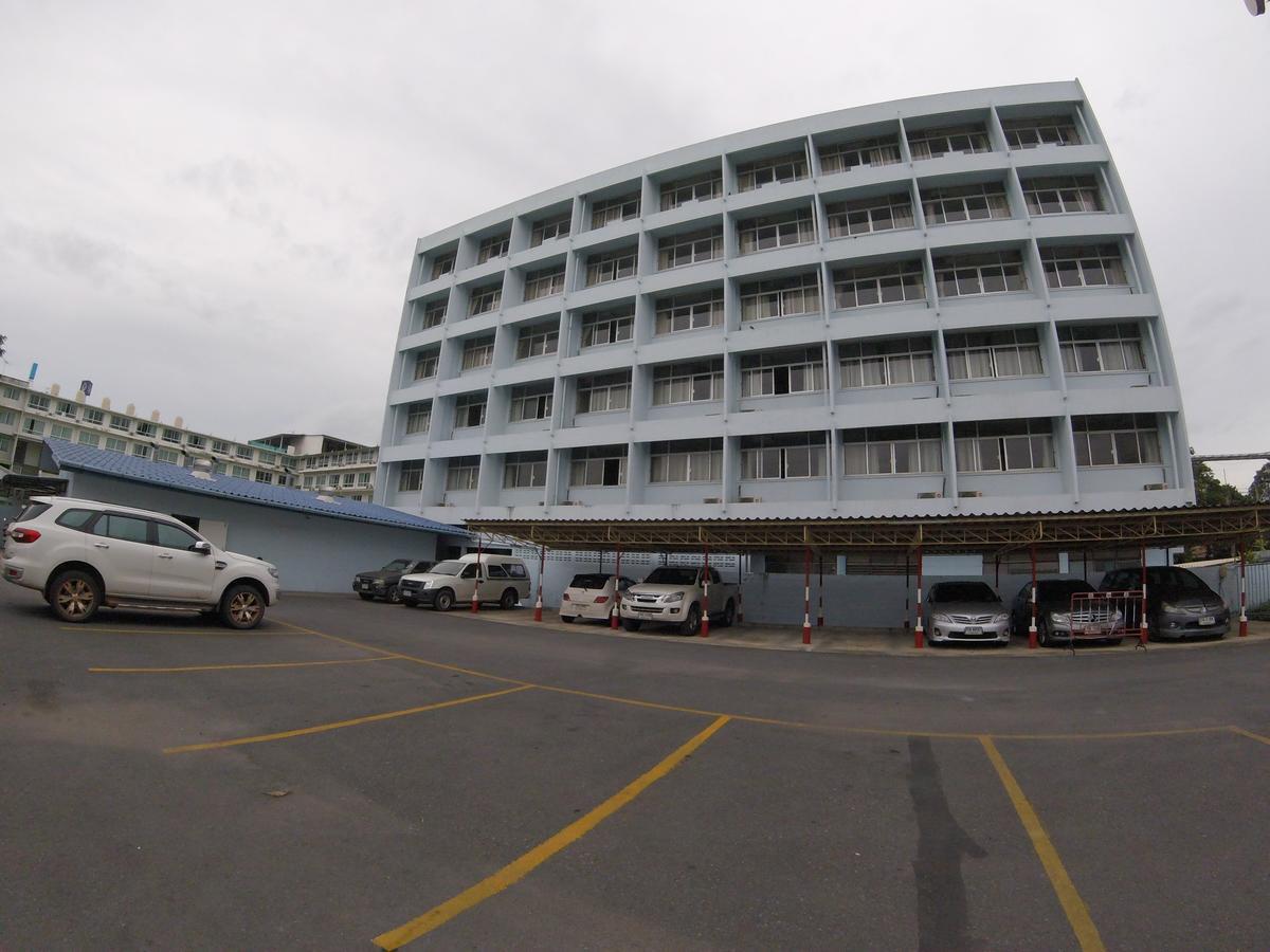 Tapee Hotel Surat Thani Extérieur photo