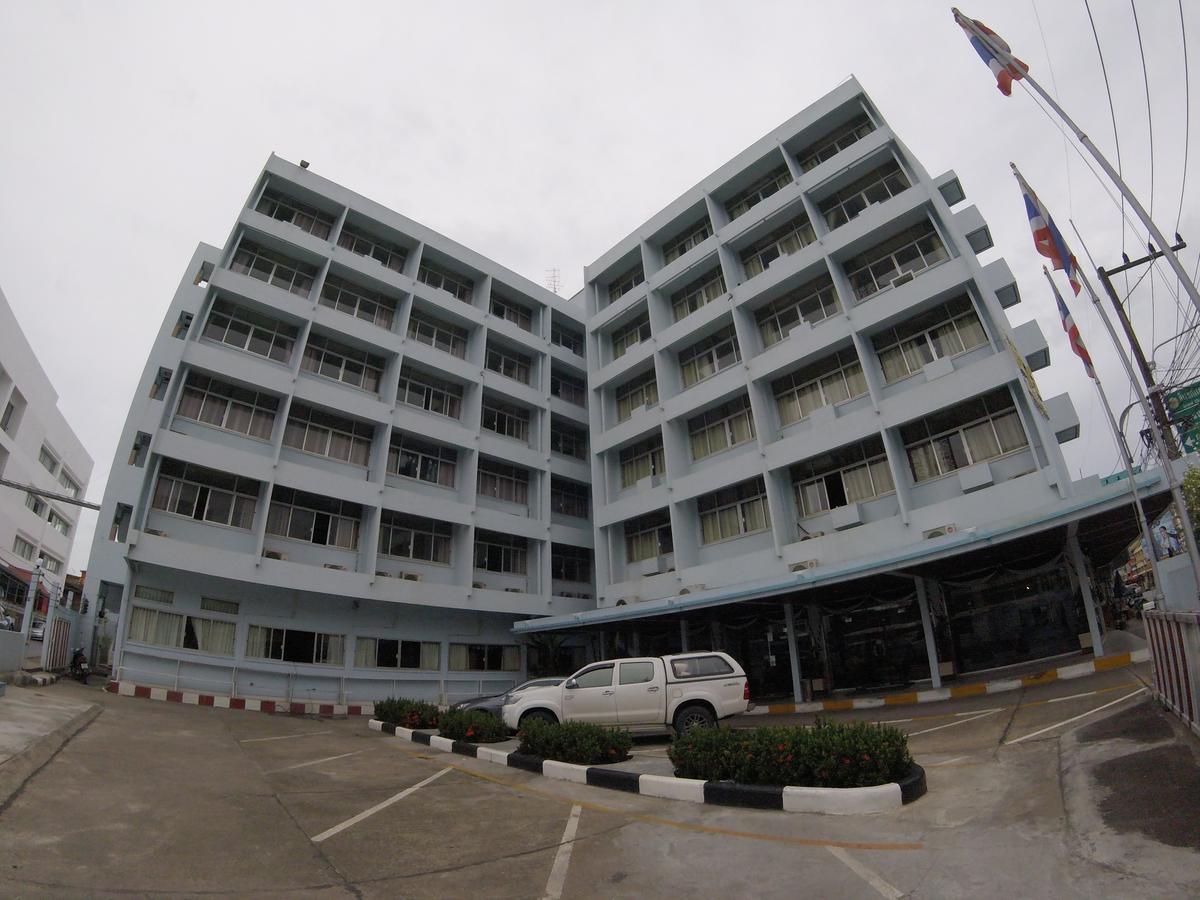 Tapee Hotel Surat Thani Extérieur photo