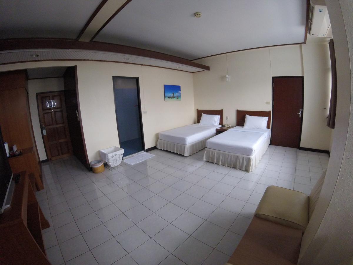 Tapee Hotel Surat Thani Extérieur photo