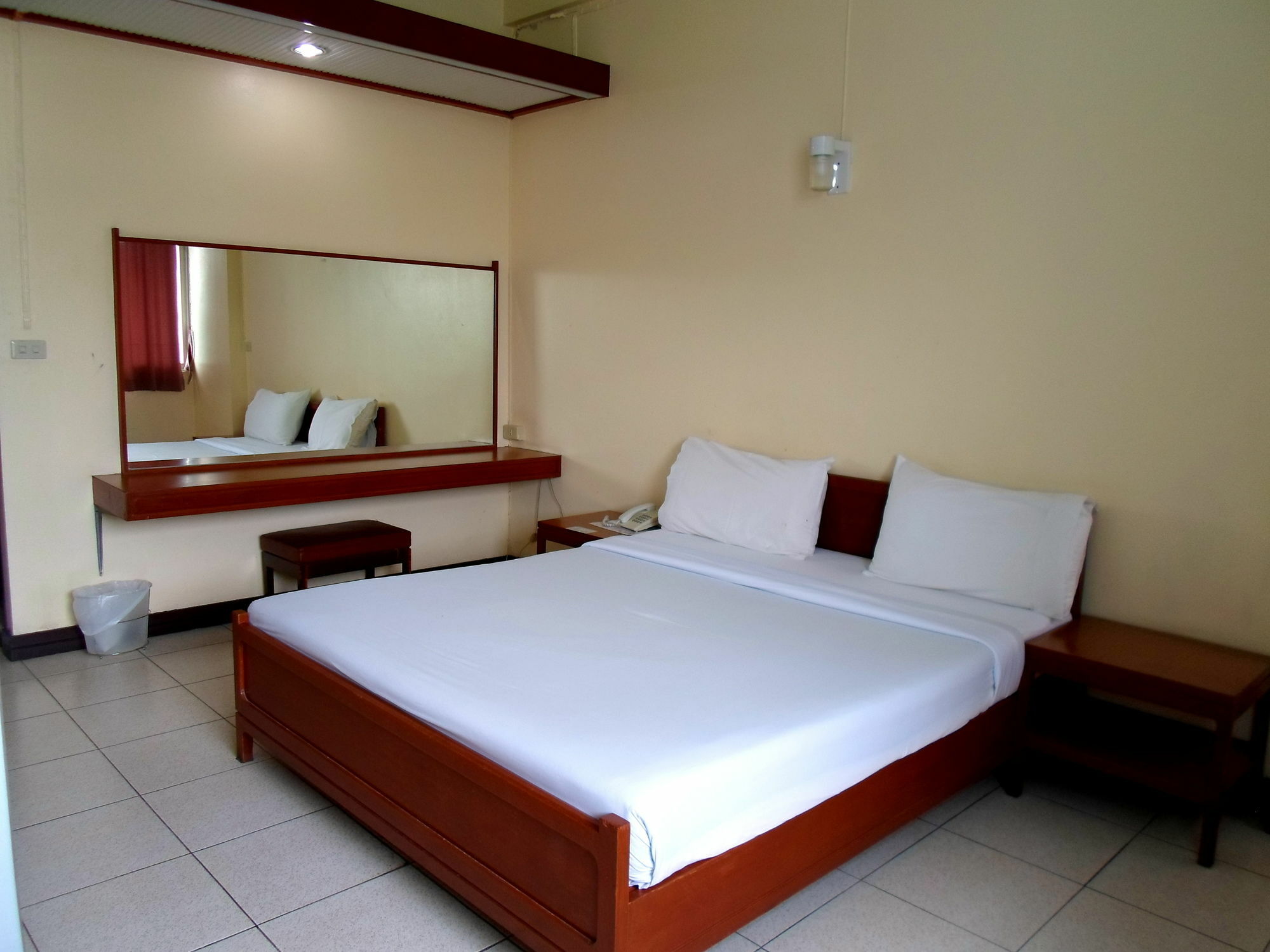 Tapee Hotel Surat Thani Extérieur photo
